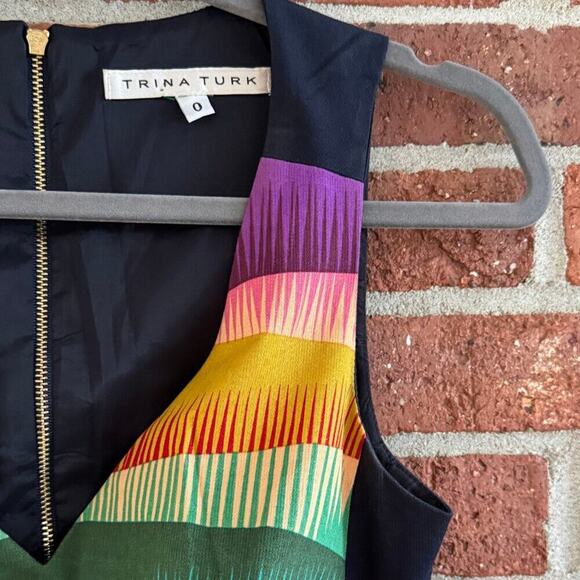 Trina Turk Colorful Abstract Stripe Sheath Dress Size 0 - Picture 3 of 6